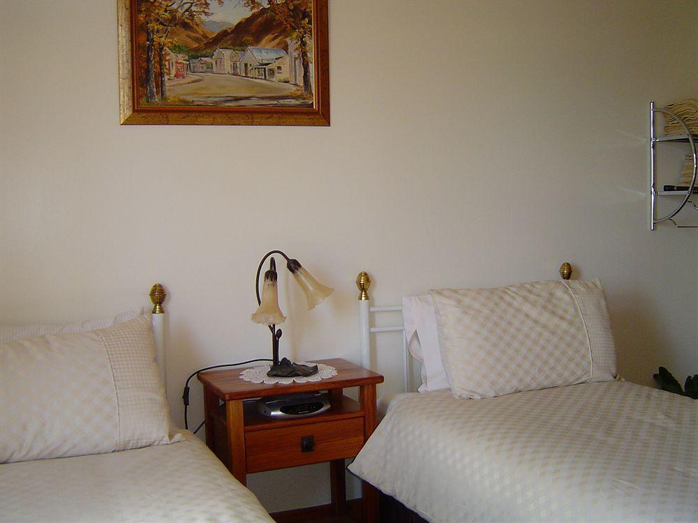 Olde Mill House B&B & Bike2Wine Cycle Hire Renwick Bagian luar foto