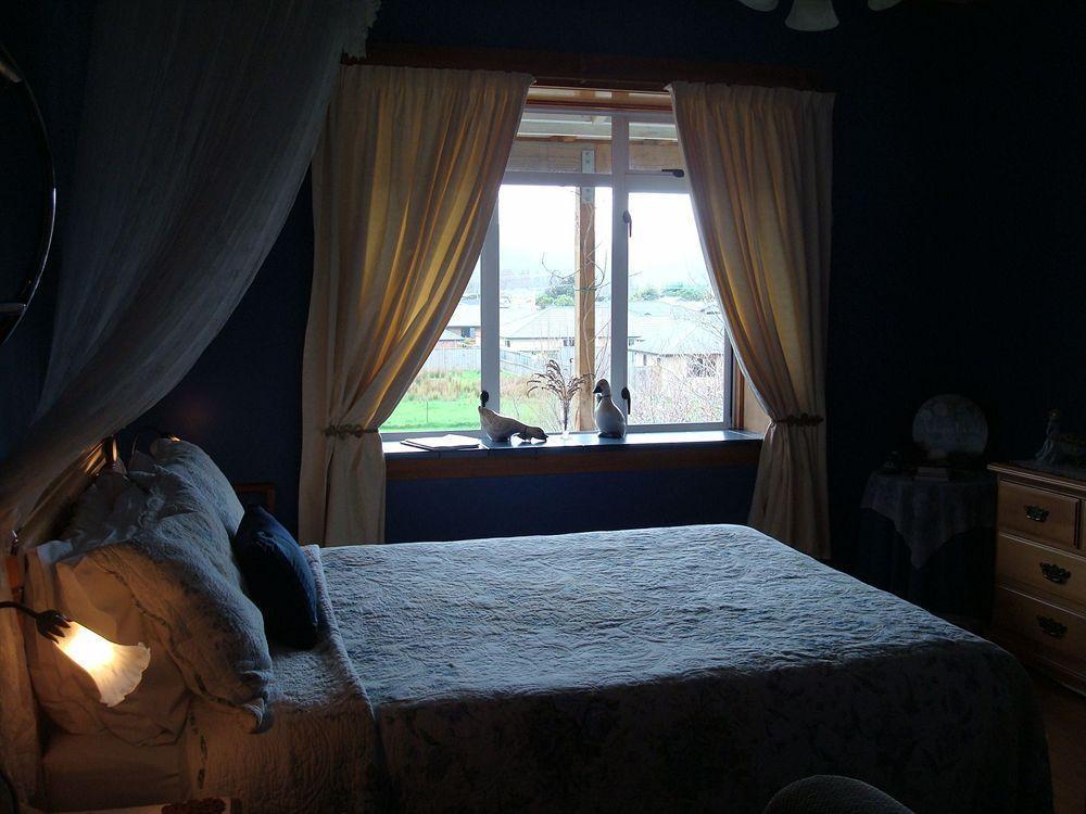 Olde Mill House B&B & Bike2Wine Cycle Hire Renwick Bagian luar foto