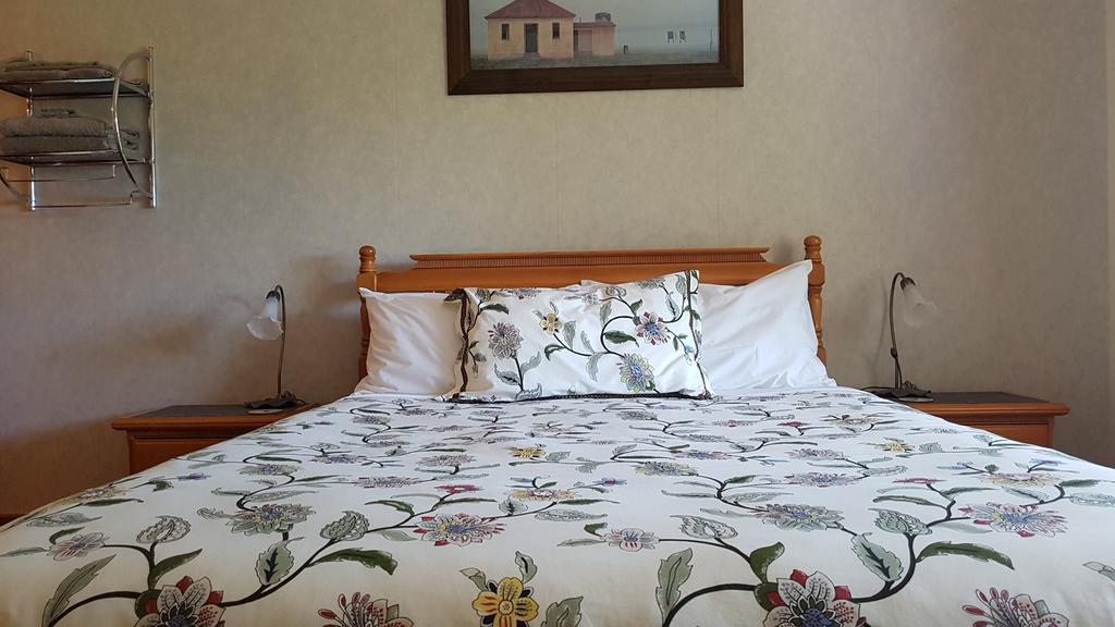 Olde Mill House B&B & Bike2Wine Cycle Hire Renwick Bagian luar foto