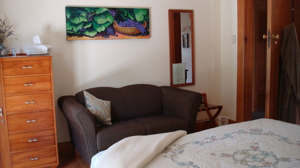 Olde Mill House B&B & Bike2Wine Cycle Hire Renwick Bagian luar foto