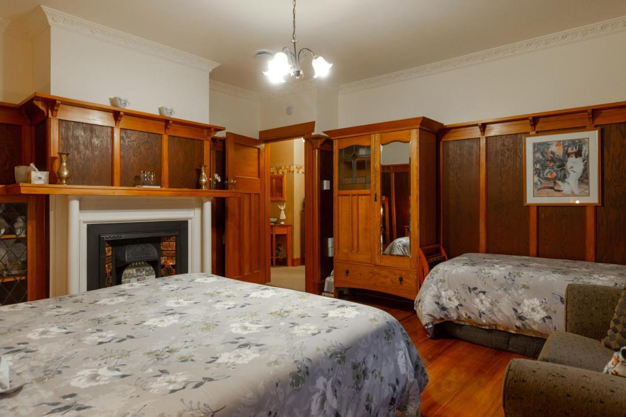 Olde Mill House B&B & Bike2Wine Cycle Hire Renwick Bagian luar foto
