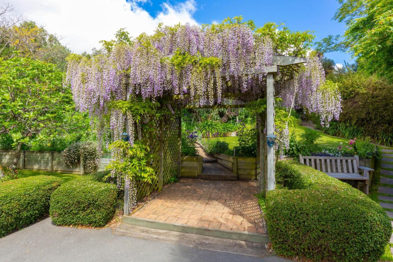 Olde Mill House B&B & Bike2Wine Cycle Hire Renwick Bagian luar foto